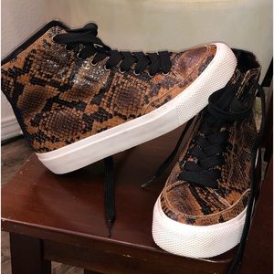 Rag & Bone Army Hi top Snake Embossed leather women's sneakers US 7.5/ 38